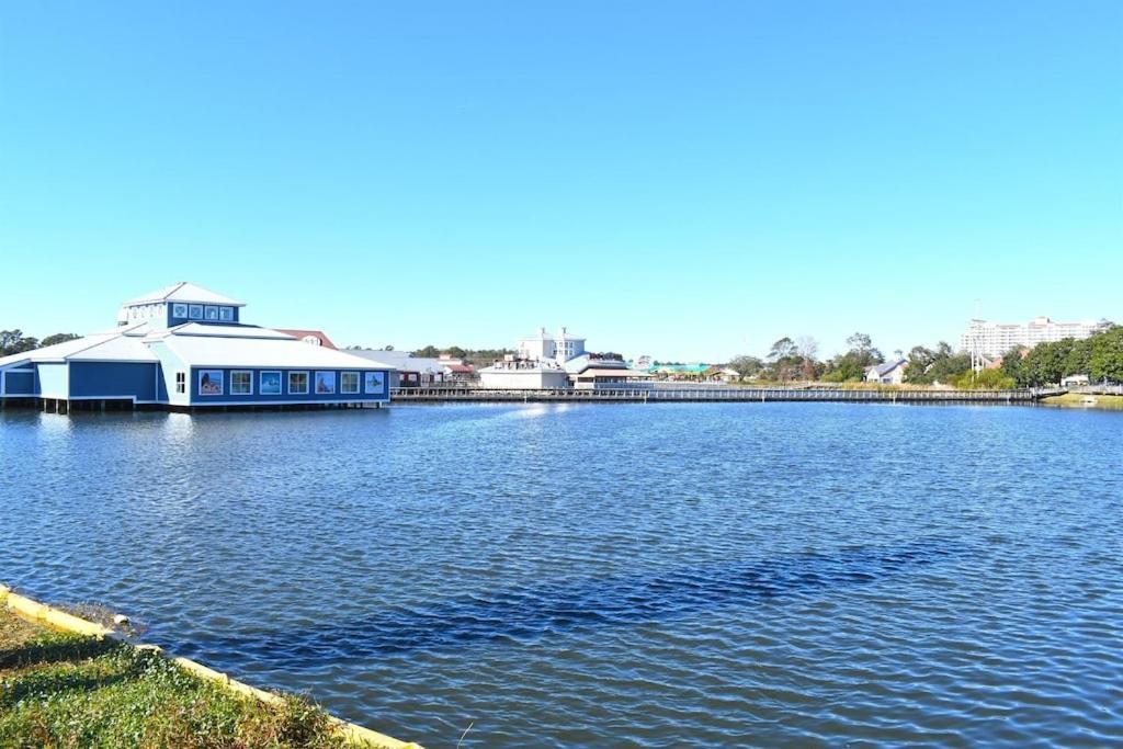 Direct View Centrally Located Oceanfront Boardwalk * Myrtle Beach